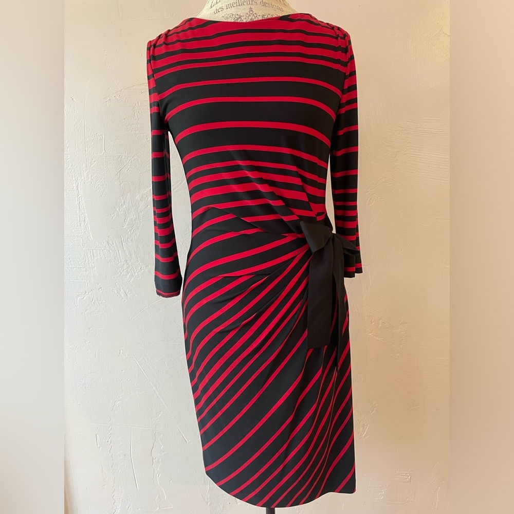 4/$20 Red and black holiday dress ❤️